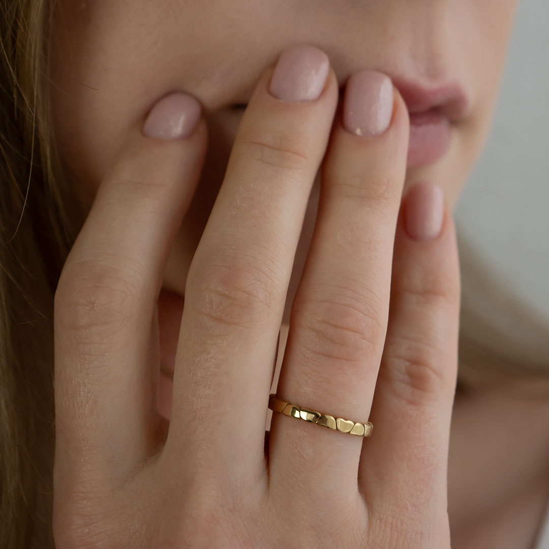 Pierścionek o delikatnym wzorze stal chirurgiczna