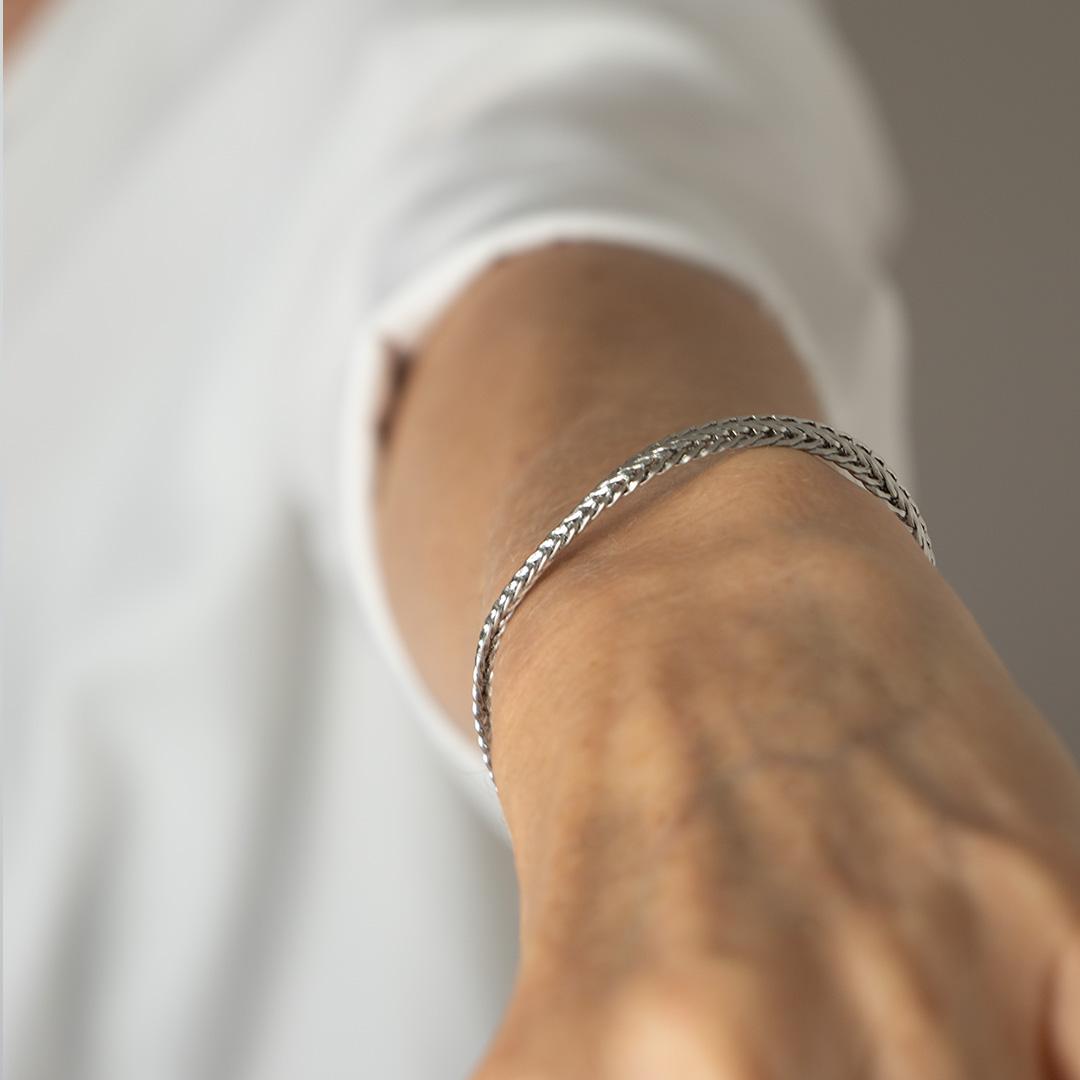 Elegancka grubsza bransoletka