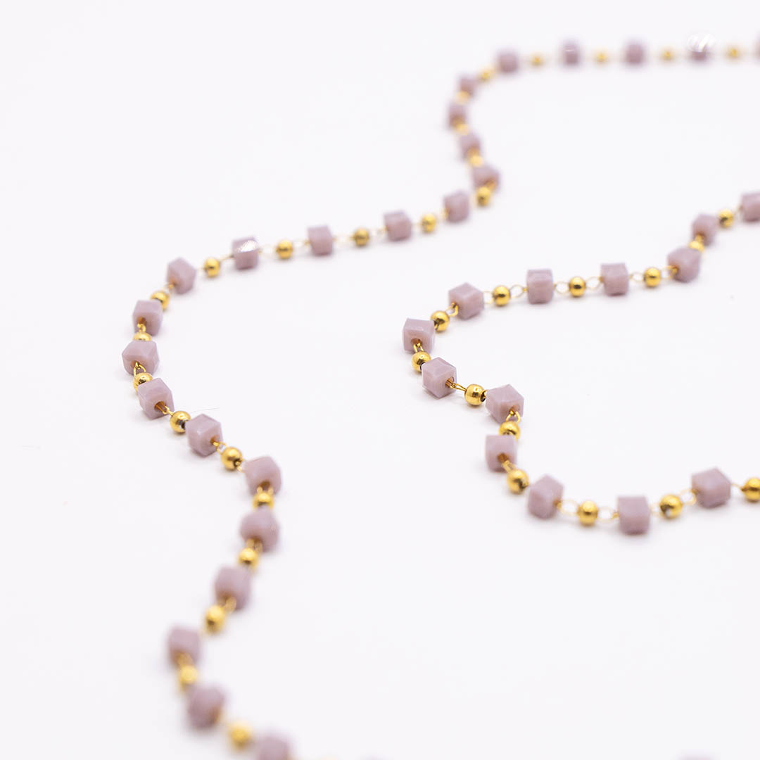 Naszyjnik z różowymi koralikami pozłacany stal nierdzewna