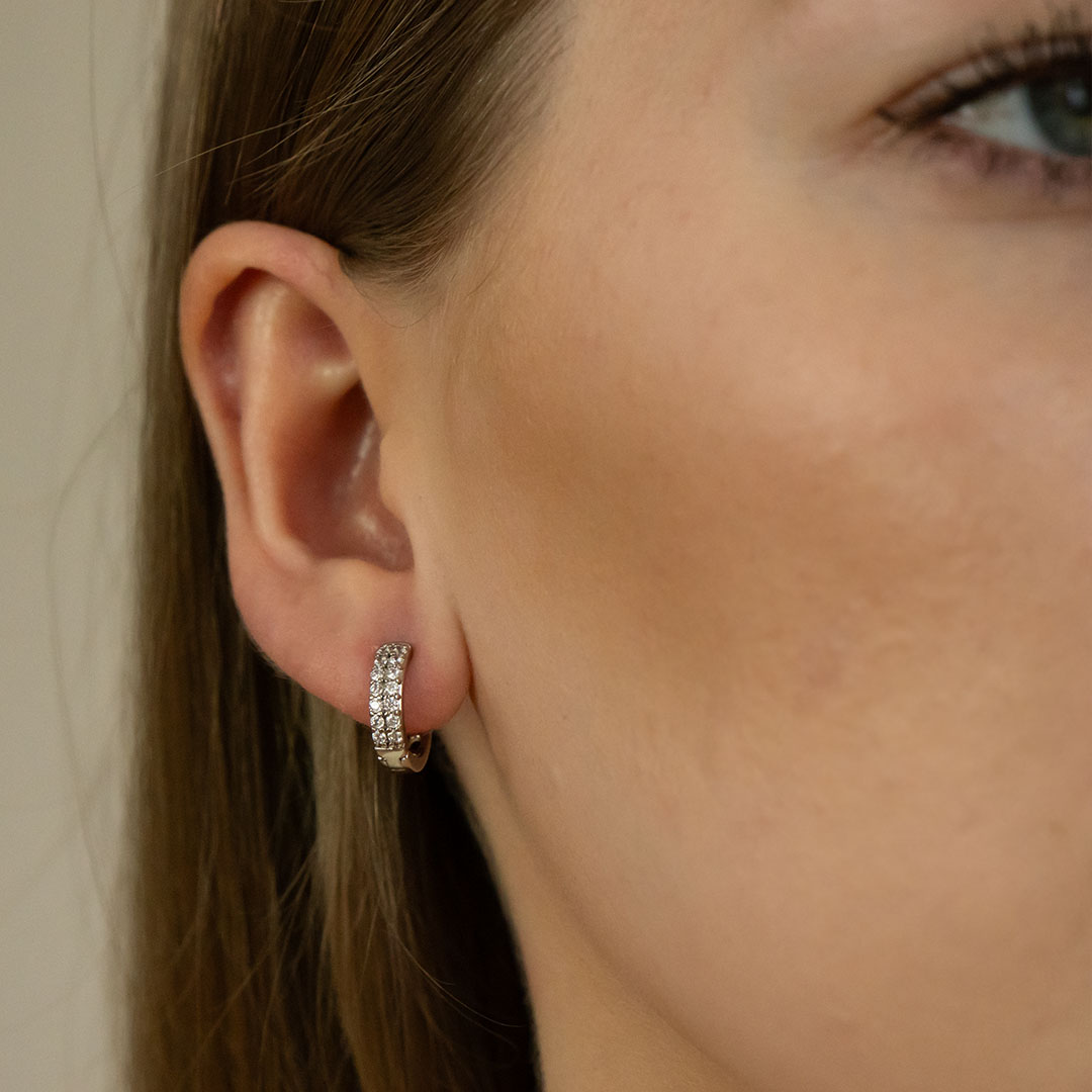 ✓ Subtelne kolczyki z cyrkoniami ✓ Delikatna biżuteria dla kobiet ✓ Dla nas najważniejsze jest subtelne i delikatne wzornictwo ✓ Sprawdź cenę