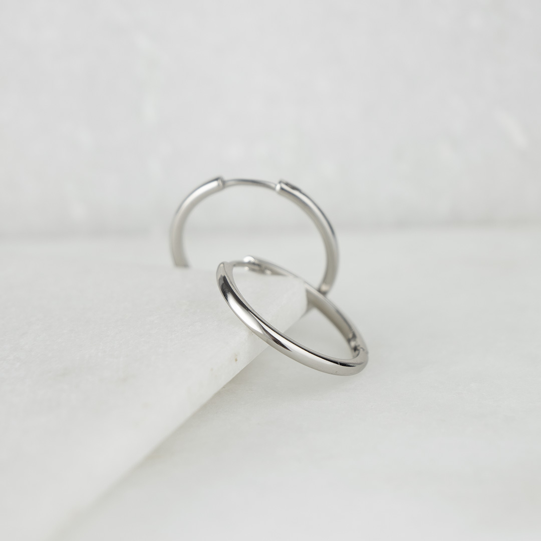 Nieduże kolczyki koła