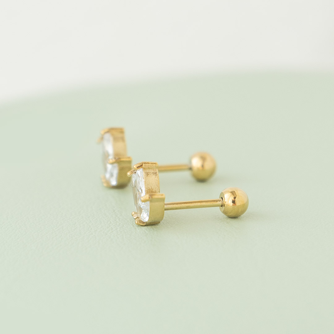 Drobne kolczyki z cyrkoniami piercing