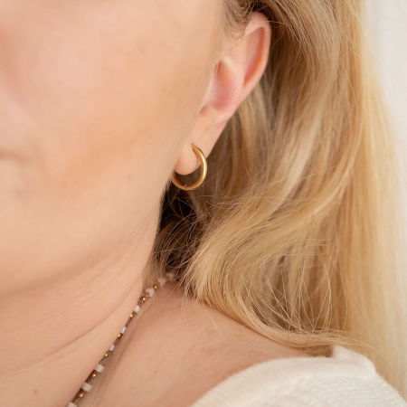 Drobne kolczyki koła