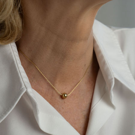 Klasyczny naszyjnik z kulką