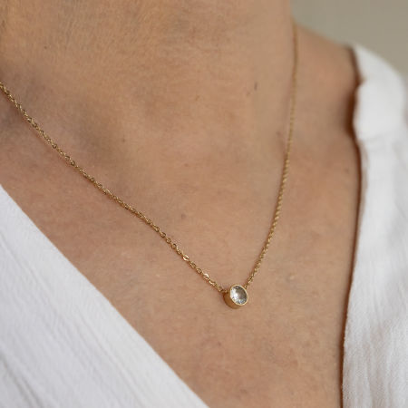 Naszyjnik z zawieszką z cyrkonią