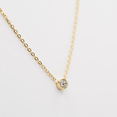 Naszyjnik z małą zawieszką z cyrkonią