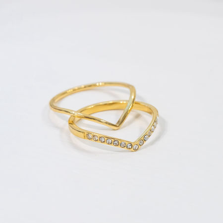 Dwa cienkie pierścionki łezki