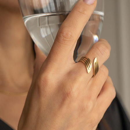 Ażurowy pierścionek regulowany